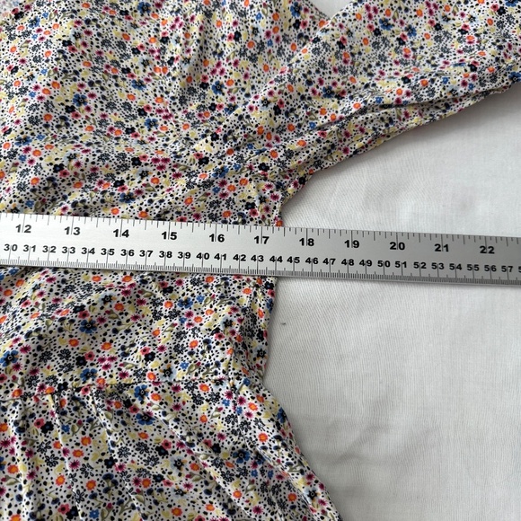 Jane and Delancey Women's Long Sleeve Allover Floral Peplum Top Multicolor Small - Picture 8 of 12